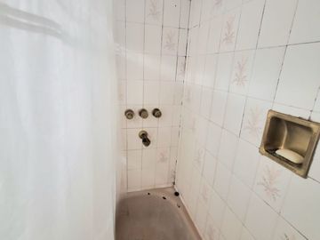 VENTA CASA MULTIFAMILIAR BECCAR PERMUTA