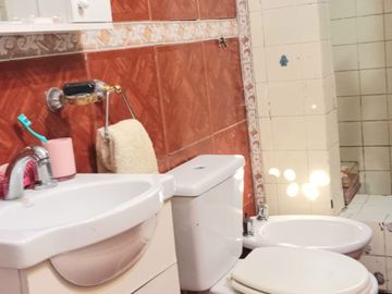 VENTA CASA MULTIFAMILIAR BECCAR PERMUTA