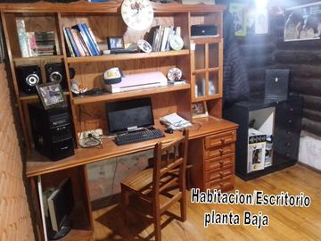 VENTA CASA ESTILO CABAÑA ZONA COMERCIAL PILAR