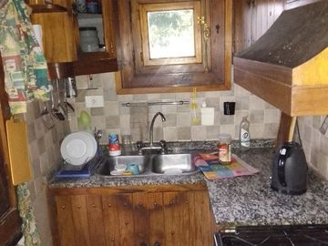 VENTA CASA ESTILO CABAÑA ZONA COMERCIAL PILAR