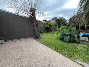 VENTA CASA PH 4 AMB CON PARQUE Y PILETA S.A PADUA
