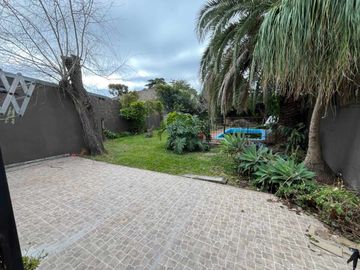 VENTA CASA PH 4 AMB CON PARQUE Y PILETA S.A PADUA