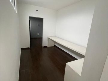 Casa en Campos De Echeverria venta con Renta