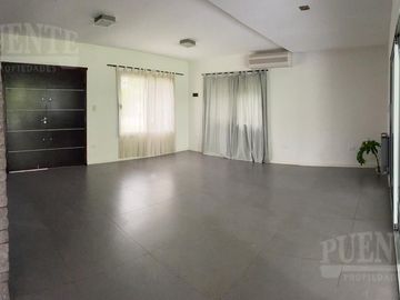 Casa en Campos De Echeverria venta con Renta