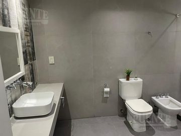 Casa en Campos De Echeverria venta con Renta