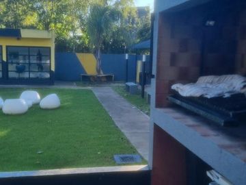 Excelente departamento 3 amb con cochera en Las Cavas, Canning