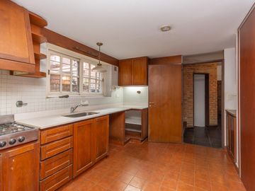 Casa en venta en Martinez de Libertador al Rio, de excelente calidad.