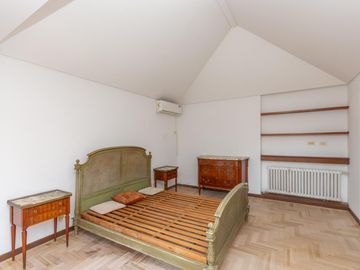 Casa en venta en Martinez de Libertador al Rio, de excelente calidad.