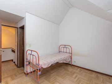 Casa en venta en Martinez de Libertador al Rio, de excelente calidad.