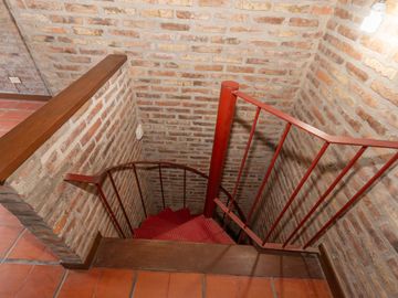 Casa en venta en Martinez de Libertador al Rio, de excelente calidad.