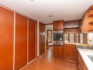 Casa en venta en Martinez de Libertador al Rio, de excelente calidad.