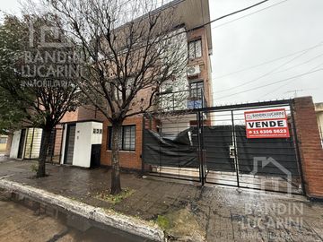 Departamento en Berazategui en Venta 3 AMB con cochera oportunidad