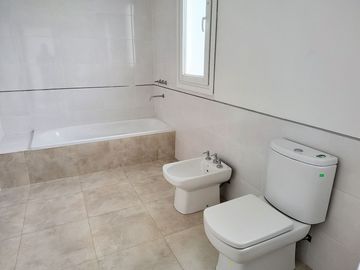 Venta, Casa, Nordelta, Barrio Los Lagos, Amplia, Piscina, Playroom, Financiación