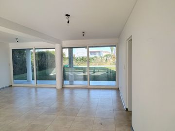 Venta, Casa, Nordelta, Barrio Los Lagos, Amplia, Piscina, Playroom, Financiación