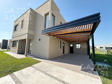 Excelente casa en San Simon