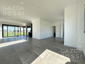 Excelente casa en San Simon