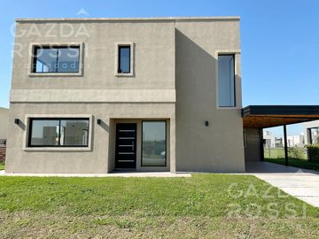 Excelente casa en San Simon