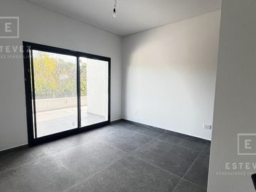Casa en venta, pileta, Barrio Cerrado, Escobar