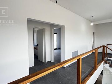 Casa en venta, pileta, Barrio Cerrado, Escobar