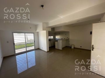 Excelente Duplex en la calle  Racedo esquina Azurduy