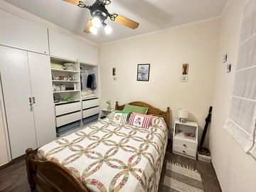 Venta Casa quinta con piscina, 1 habitación   dependencia Barrio Del Carmen - Lobos
