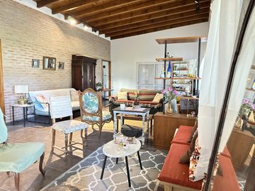 Venta Casa quinta con piscina, 1 habitación   dependencia Barrio Del Carmen - Lobos
