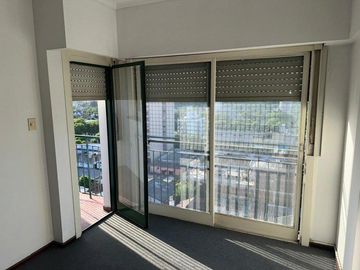 Departamento de 3 Ambientes en Pleno Centro de Monte Grande!!!!