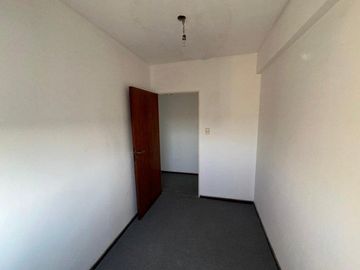 Departamento de 3 Ambientes en Pleno Centro de Monte Grande!!!!