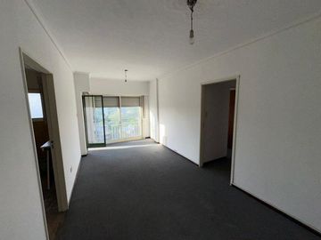 Departamento de 3 Ambientes en Pleno Centro de Monte Grande!!!!