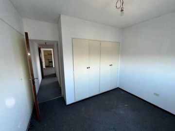 Departamento de 3 Ambientes en Pleno Centro de Monte Grande!!!!