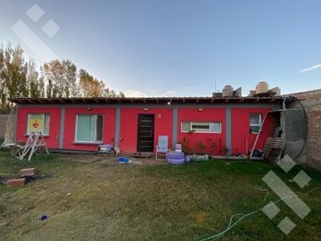 VENTA CASA  1 DORMI - Bº Petroleros Jerarquicos - Plottier