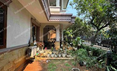 Rumah 2 lantai huk di sektor 9 bintaro tangerang selatan