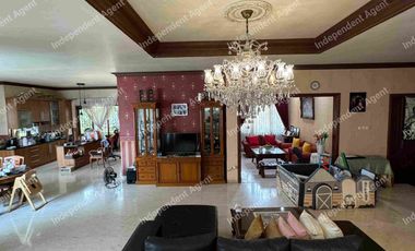 Rumah 2 lantai huk di sektor 9 bintaro tangerang selatan