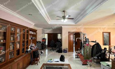Rumah 2 lantai huk di sektor 9 bintaro tangerang selatan