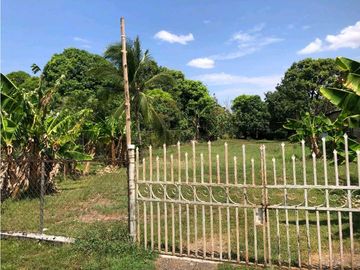 SE VENDE CASA Y TERRENO EN MONTIJO VERAGUAS