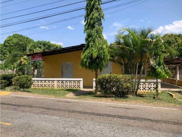 SE VENDE CASA Y TERRENO EN MONTIJO VERAGUAS