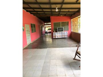 SE VENDE CASA Y TERRENO EN MONTIJO VERAGUAS