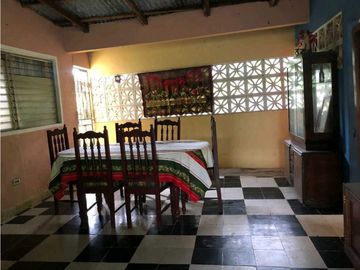 SE VENDE CASA Y TERRENO EN MONTIJO VERAGUAS