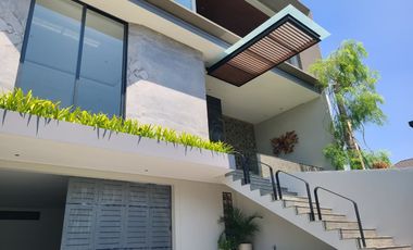 A292 JUAL RUMAH AREA BUKIT GOLF MEDITERANIA CITRALAND SURABAYA BARAT