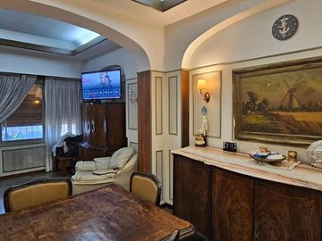 CASA EN VENTA 3 AMB CON COCHERA LOMAS DE ZAMORA