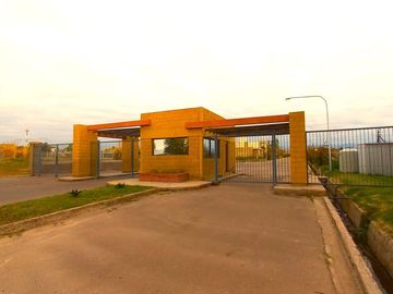 Terreno en Venta - Barrio Privado en Maipú