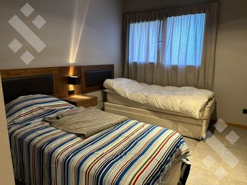 VENTA CASA 4 DORMITORIOS - CHAPELCO GOLF - SAN MARTIN DE LOS ANDES