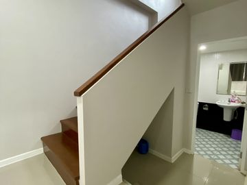 4 Bedroom House for sale in Ban Waen, Chiang Mai