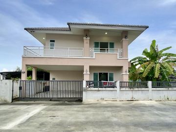 4 Bedroom House for sale in Ban Waen, Chiang Mai