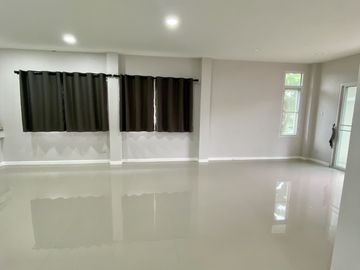 4 Bedroom House for sale in Ban Waen, Chiang Mai