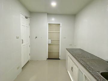 4 Bedroom House for sale in Ban Waen, Chiang Mai