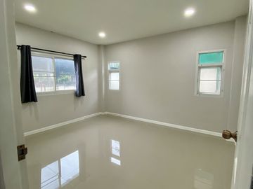 4 Bedroom House for sale in Ban Waen, Chiang Mai