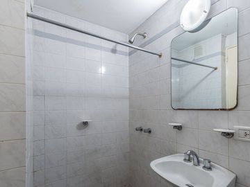VENTA MONOAMBIENTE BALVANERA LUMINOSO