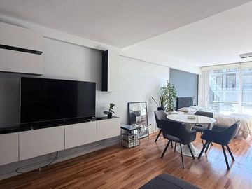 Monoambiente con cochera en venta en Belgrano