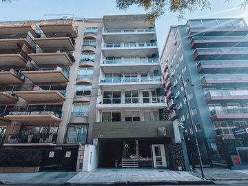 Monoambiente con cochera en venta en Belgrano